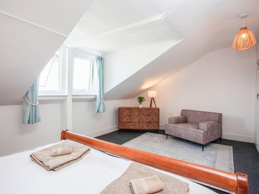 Large House, Sleeps 10 With Incredible Sea Views *