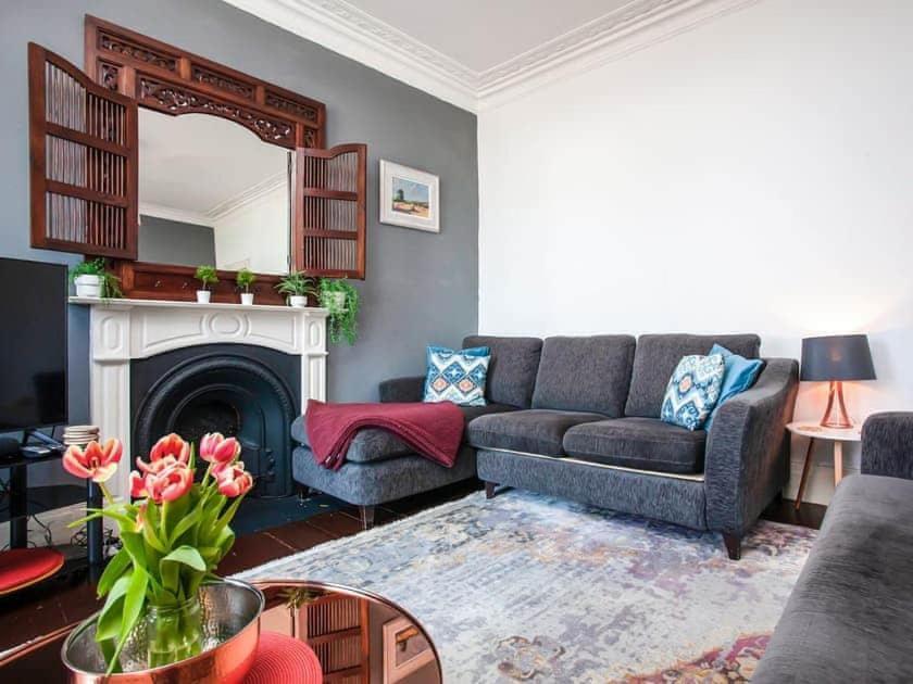 Large House, Sleeps 10 With Incredible Sea Views Holiday home *